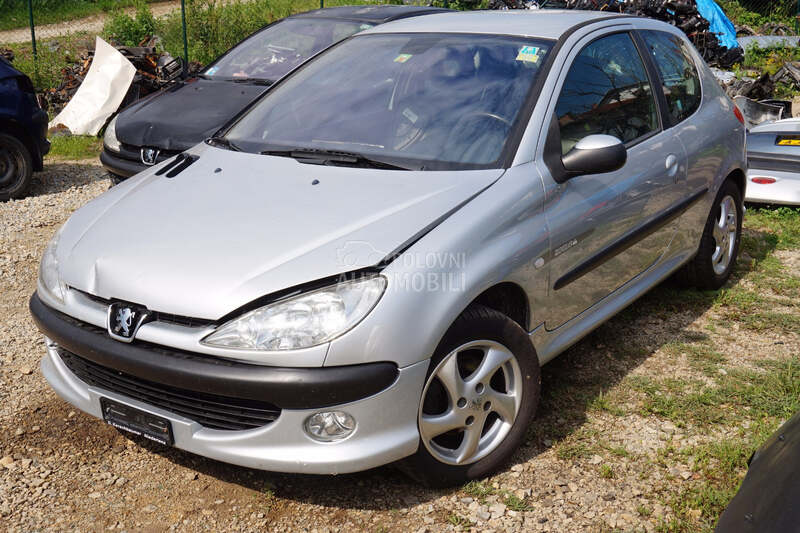 Delovi za Peugeot 206