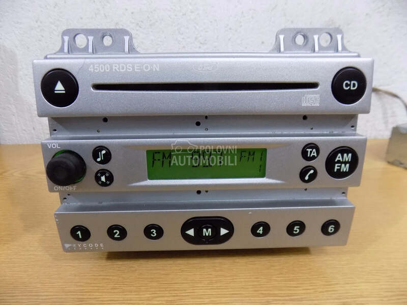 Fabricki cd radio za Ford Fiesta