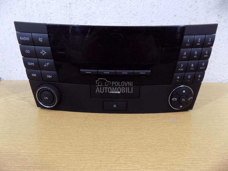 Orginal radio kaseta za Mercedes Benz Ostalo