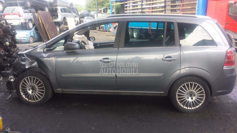 Delovi za Opel Zafira