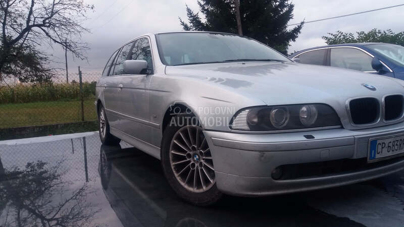 Delovi za BMW 530