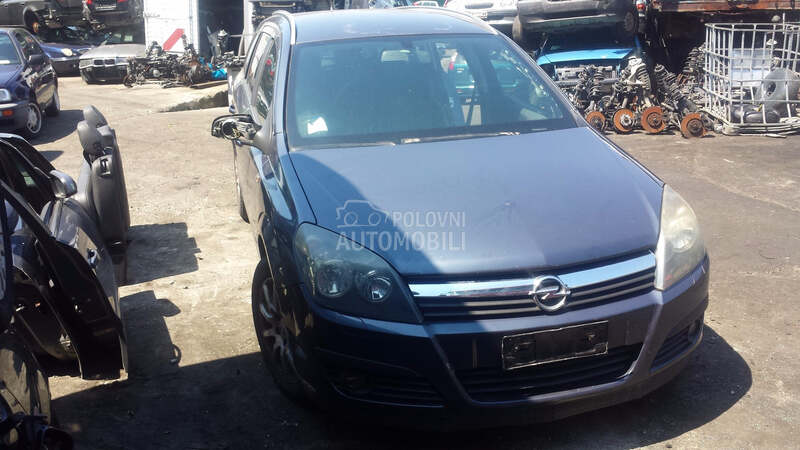 Delovi za Opel Astra H