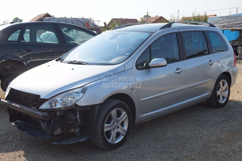 Peugeot 307 - kompletan auto u delovima