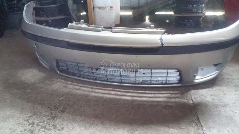 Prednji branik za Fiat Punto