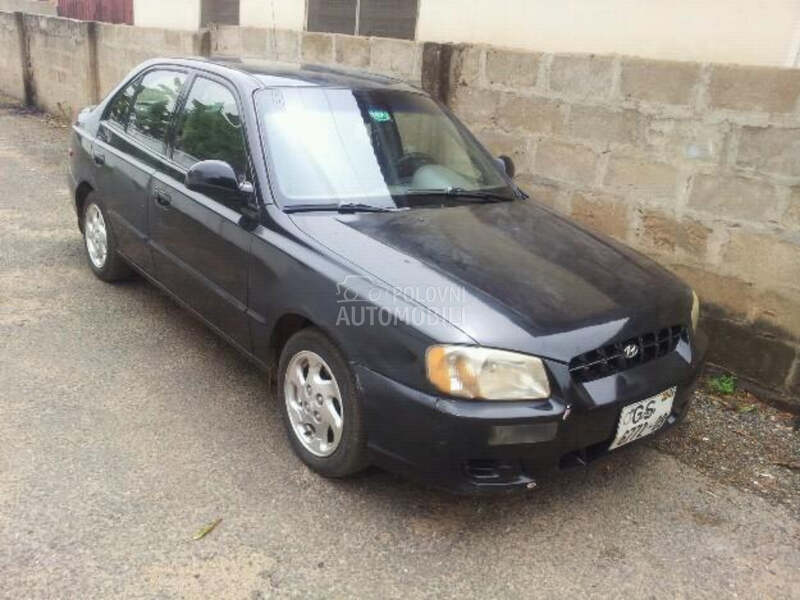 Hyundai Accent - kompletan auto u delovima