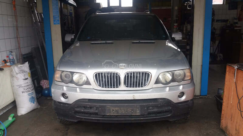 Delovi za BMW X5