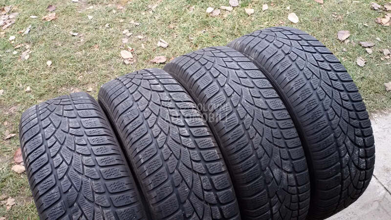 Dunlop 235/65 R17 Zimska