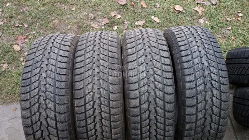 Toyo 205/70 R15 Zimska
