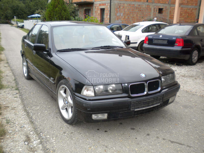 Delovi za BMW 318