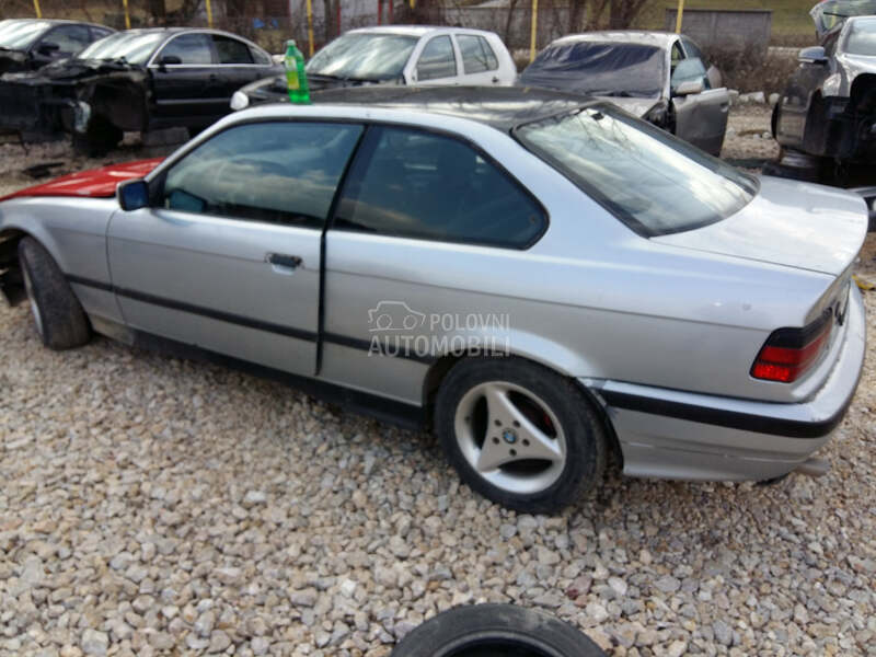 BMW 325 - kompletan auto u delovima