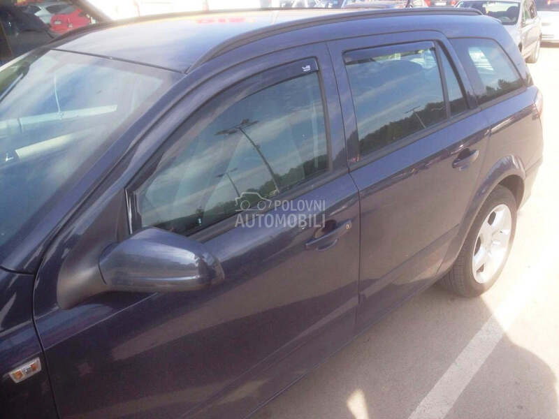 Bocni vetrobrani ASTRA H Karav za Opel Astra H