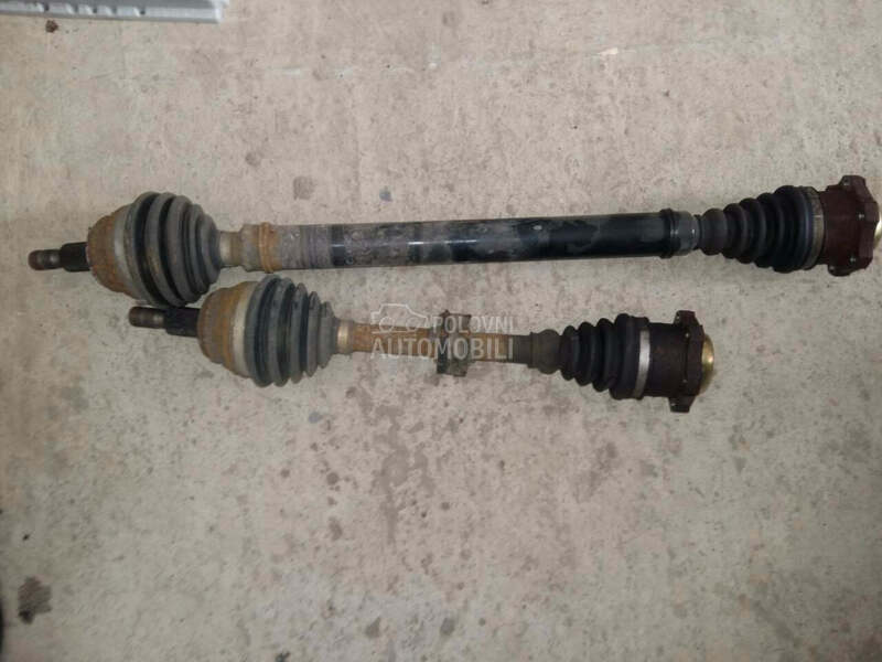 Poluosovina za Volkswagen Golf 4